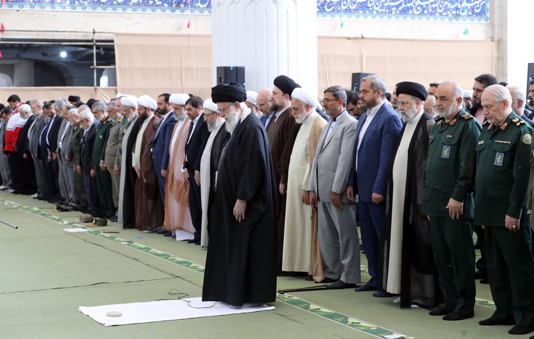 رهبر معظم انقلاب اسلامی در خطبه نماز عید فطر: رژیم خبیث صهیونیستی باید تنبیه شود و‌ تنبیه خواهد شد
